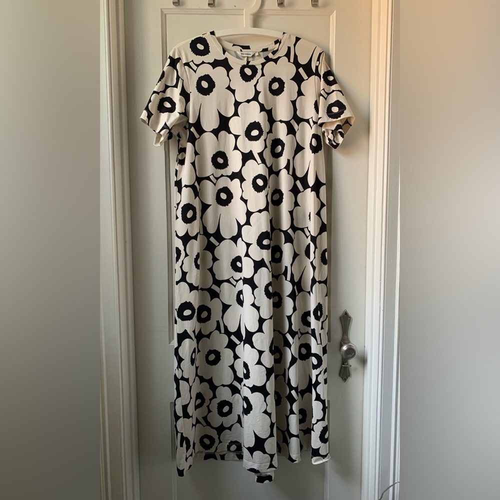 Marimekko Black & Cream Unikko Short Sleeve Cotton Dress